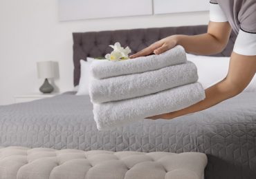 Professionnel de l’hôtellerie : comment personnaliser les serviettes de bain ?