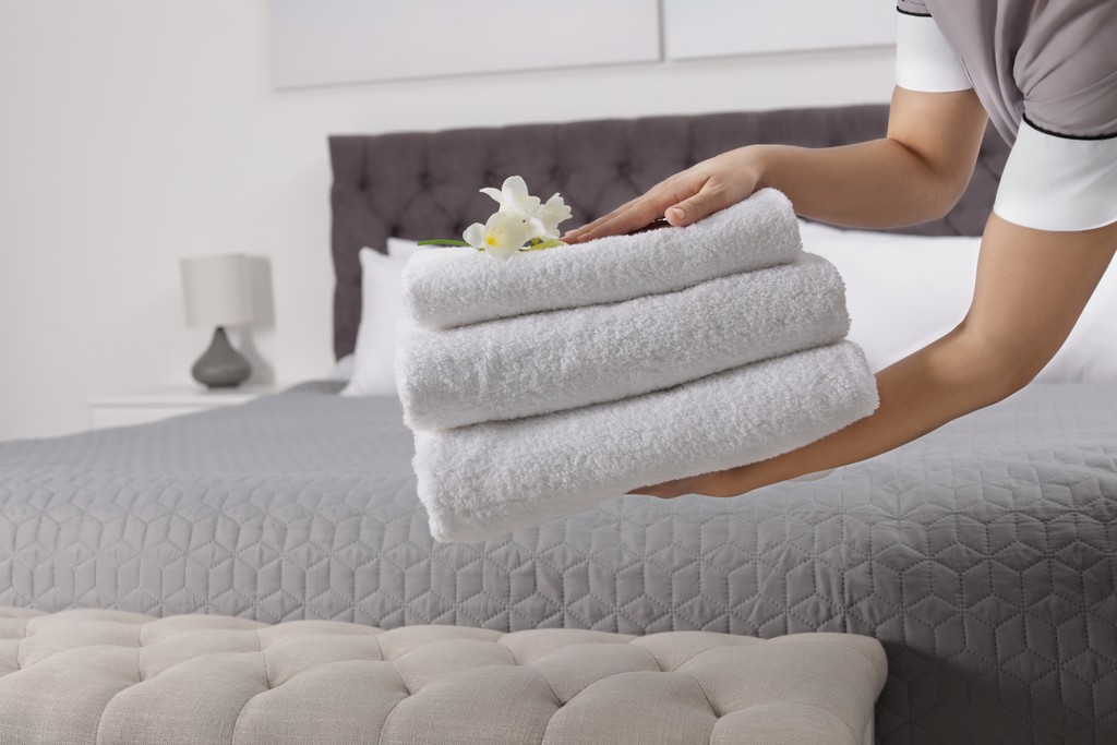 Professionnel de l'hôtellerie : comment personnaliser les serviettes de bain ?